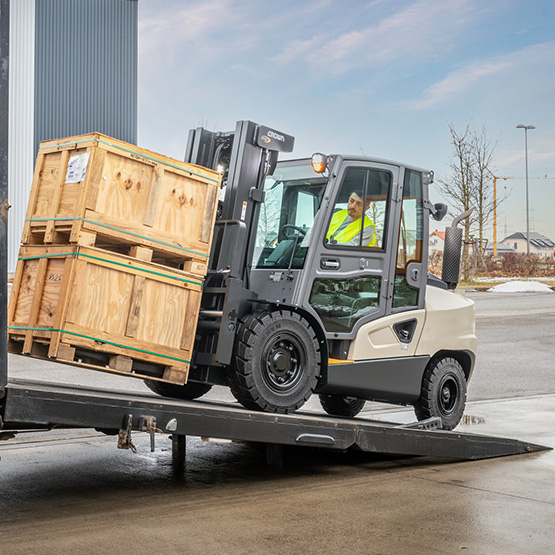 ic forklift on a ramp 