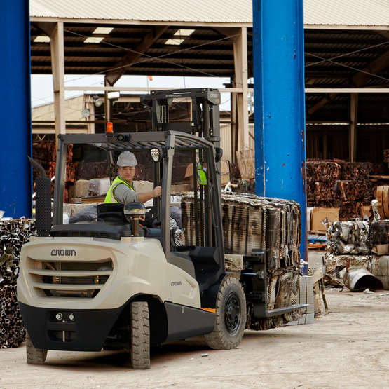 ic forklift transporting load 